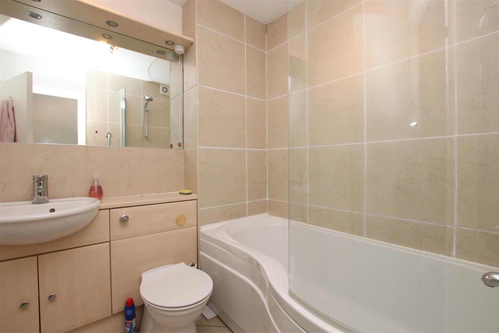 Henrietta Court, Bath, BA2